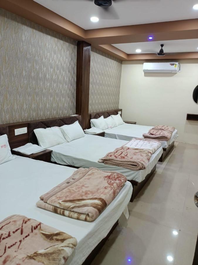אויאיין Green Leaf Hotel מראה חיצוני תמונה