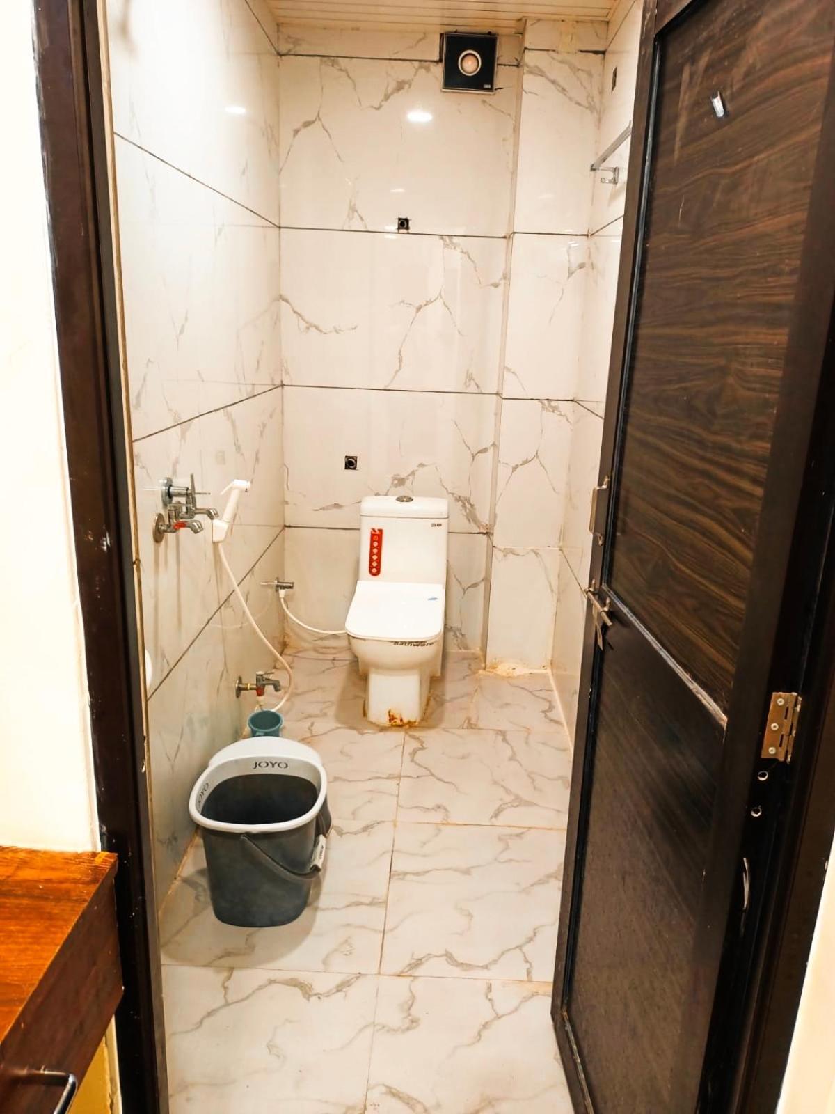 אויאיין Green Leaf Hotel מראה חיצוני תמונה