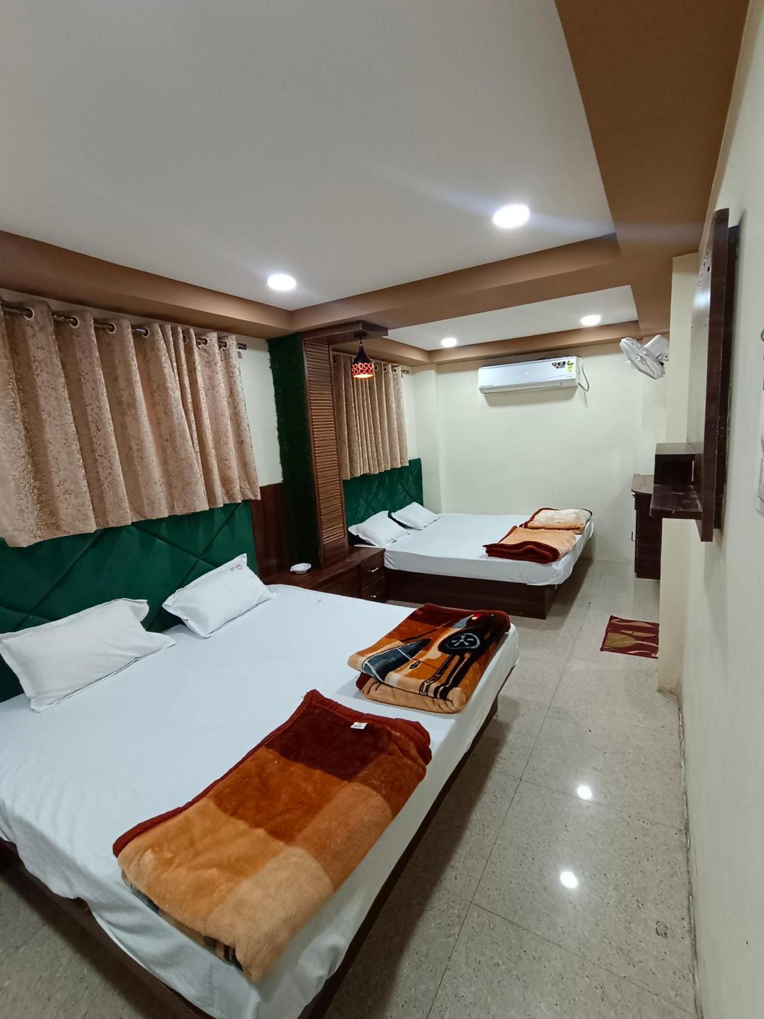 אויאיין Green Leaf Hotel מראה חיצוני תמונה