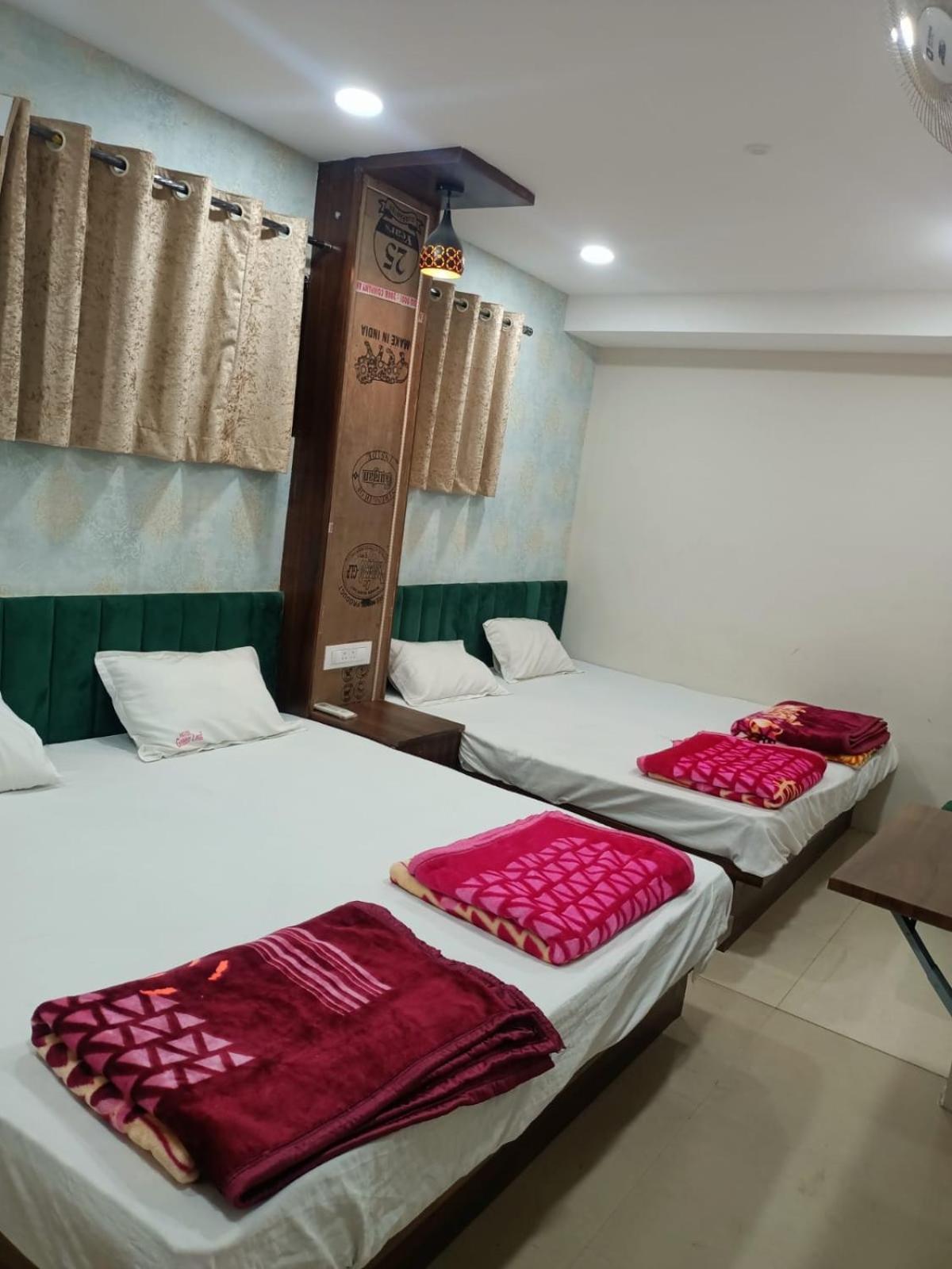 אויאיין Green Leaf Hotel מראה חיצוני תמונה