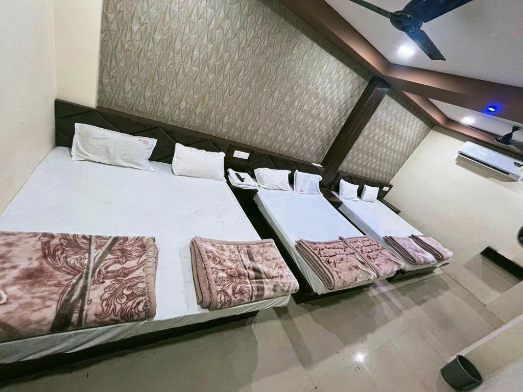 אויאיין Green Leaf Hotel מראה חיצוני תמונה