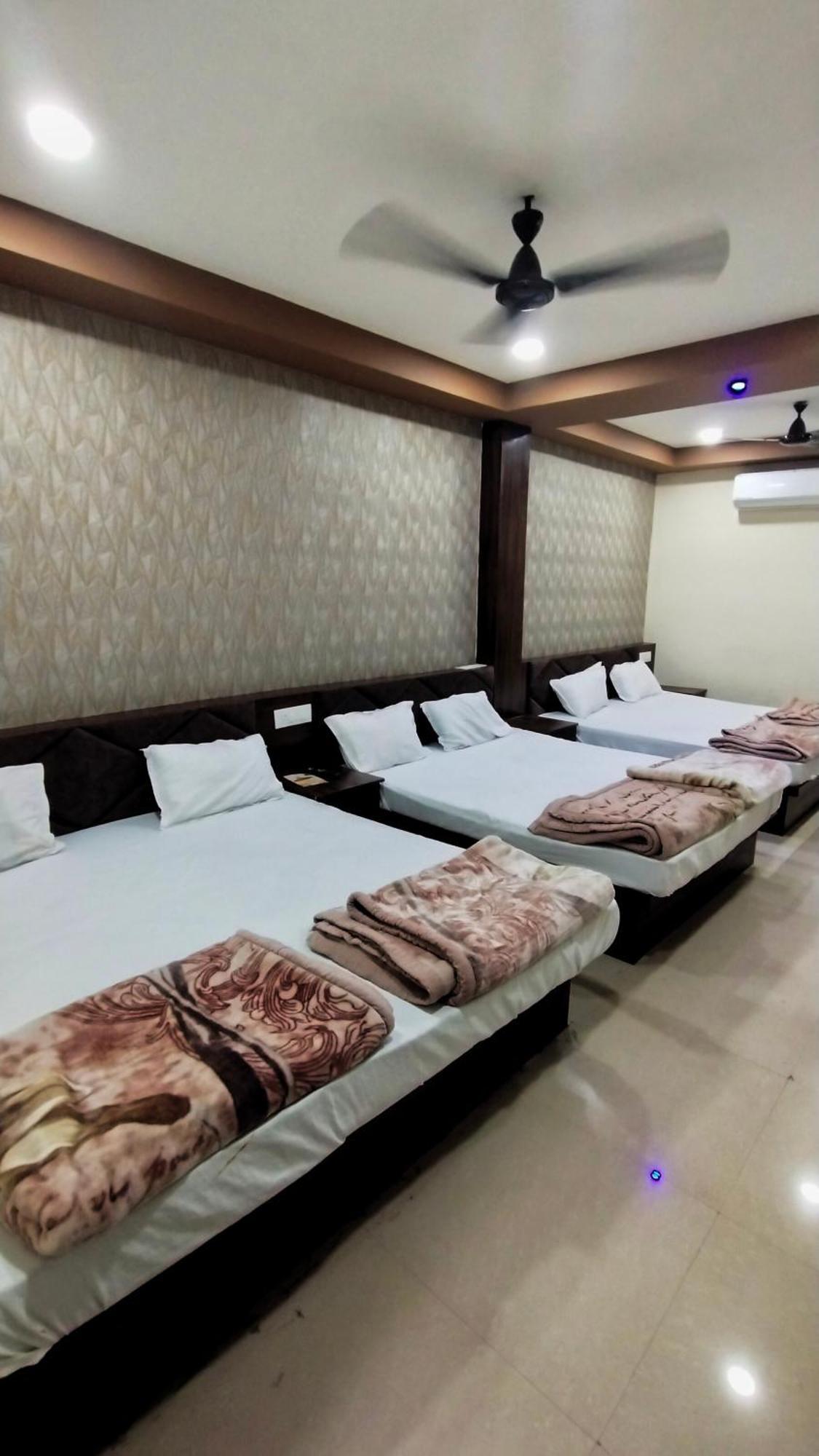 אויאיין Green Leaf Hotel מראה חיצוני תמונה