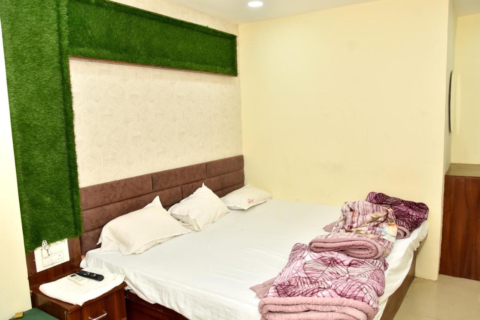 אויאיין Green Leaf Hotel מראה חיצוני תמונה