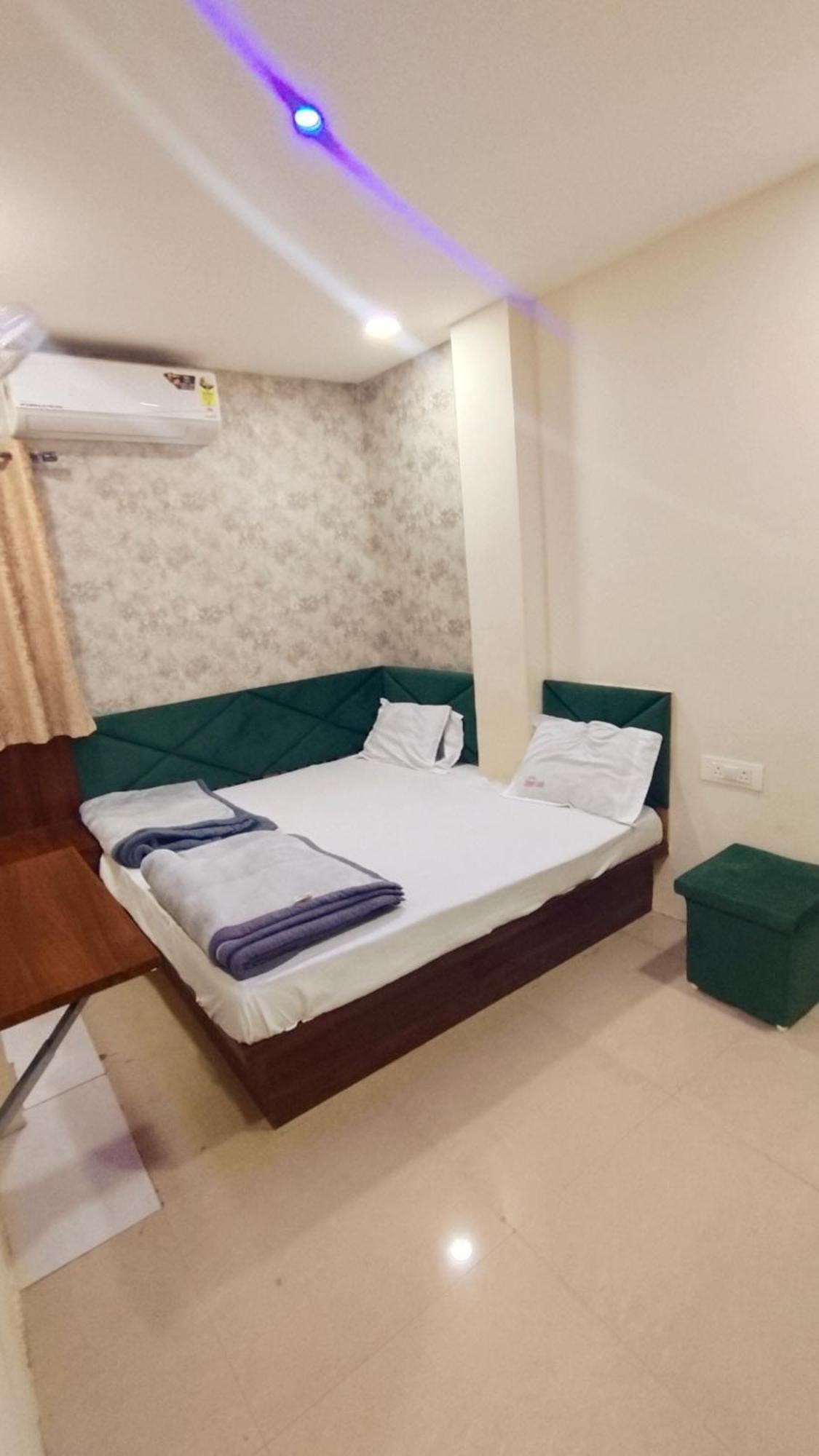 אויאיין Green Leaf Hotel מראה חיצוני תמונה