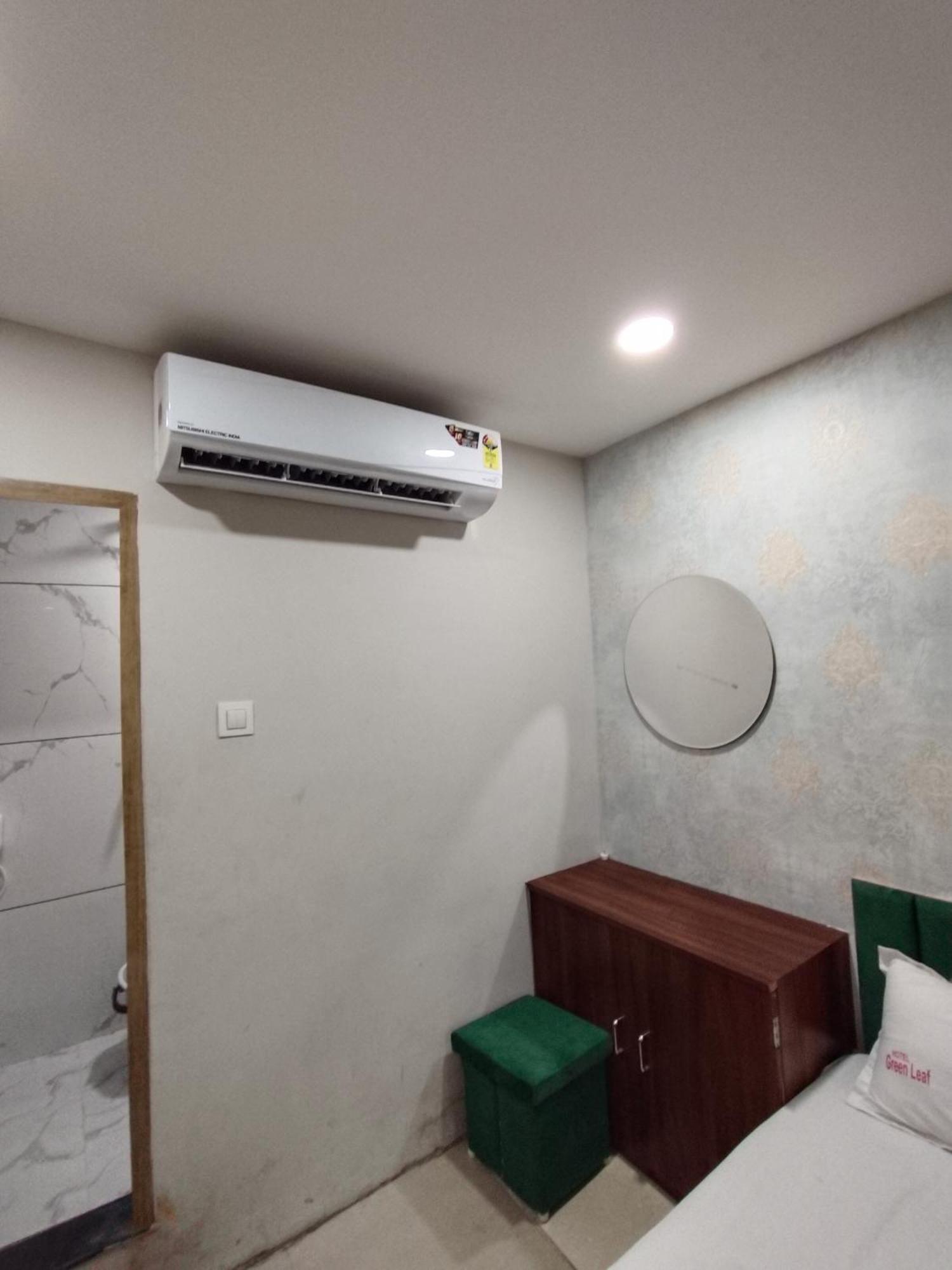 אויאיין Green Leaf Hotel מראה חיצוני תמונה